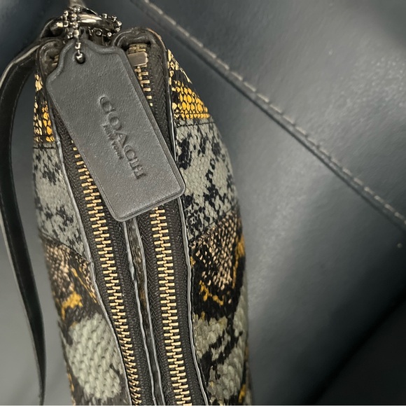 AUTHENTIC Coach Snakeskin purse (special edition) - Picture 7 of 13